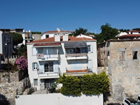ÇEŞME MARİNA YAKINI ŞIK VERANDALI SATILIK DUBLEKS LÜKS 3+2 DAİRE