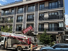 Emek Veli Necdet Arığ Caddesi Üzerinde Bahçe Katı 2+1 3 Yıllık Binada Satılık Daire