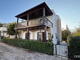 🌊 BODRUM YALIKAVAK’TA DENİZE YÜRÜME MESAFESİNDE, TAMAMEN YENİLENMİŞ LÜKS VİLLA