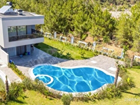Göynük kanyonu manzaralı satılık villa
