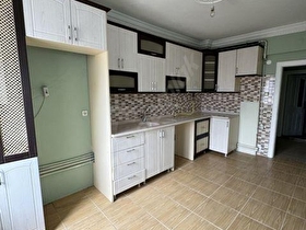 ŞEYHCUİ MAHALLESİN DE TEKDOĞAN SİTESİN DE SATILIK 3+1 DAİRE