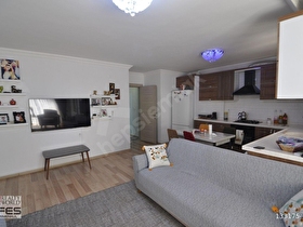 Kuşadası Davutlarda Geniş, Merkezi Konumda Satılık 3+1 Daire