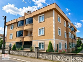 REFEERANSDAN SAHİLE 50 METRE, MUTFAK AYRI 100 METREKARE 2+1 DAİRE !!!