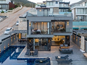 Turizm Lisanslı Kaş Kalkanda Yüksek Kira Potansiyelli Yeni Villa