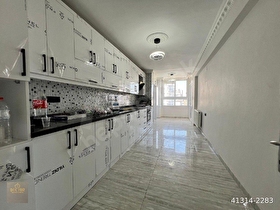 TURGUT ÖZALDA. BULV ÜSTÜ FUL EKSTRALI GENİŞ DOĞALGAZLI SATILIK 3+1 IÇİ YAPILI DAİRE.AZ HASARLI