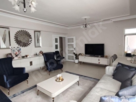 BARTU GAYRİMENKULDEN 100.YIL MAHALLESİNDE SATILIK 3+1 DAİRE