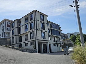 SAKARYA / SERDİVAN / KEMALPAŞA MAHALLESİNDE SATILIK LÜKS VE EŞYALI DAİRE  ​