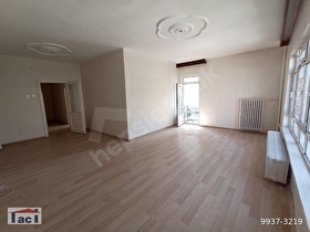 KÜÇÜKESAT BAŞCAVUŞ SOKAKTA 3+1 SATILIK DAİRE