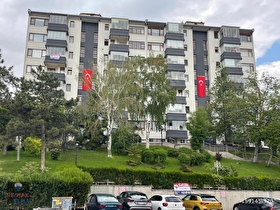 GAZİOSMANPAŞANIN EN GÜZEL SİTESİNDE ARA KAT 3+1 135 M² FIRSAT