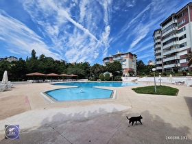 TOPAĞAÇ YEŞİLVADİ SİTESİNDE HAVUZLU DENİZ MANZARALI 3+1 DAİRE
