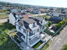 Karasu Kocaalinde Denize 90 metre,Satılık Triplex MÜSTAKİL VİLLA