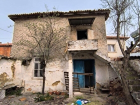Irlamaz köyünde iki katlı acil satılık müstakil ev 140 m2