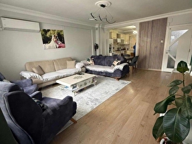 CUMHURİYET MAHALLESİNDE AÇIK MUTFAKLI MASRAFSIZ DAİRE
