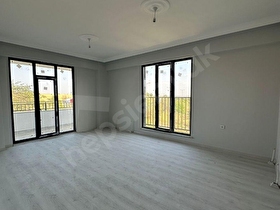 CUMHURİYET MAHALLESİNDE SATILIK 2+1 DOĞAL GAZLI DAİRE