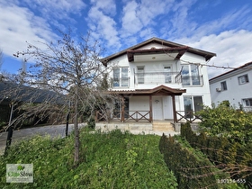 Yangıda 1350m2 Arsalı 3+1 Müstakil Havuzlu Satılık Villa