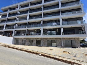 KUŞADASINDA DENİZ MANZARALI DOGAL ĞAZLI SATILIK 2+1DAİRE