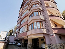 KAYA EMLAKTAN BAHÇELİ EVLERDE SATILIK 3+1 DAİRE