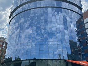 KADIKÖY KOZYATAĞIında E-5 CEPHELİ PLAZADA SATILIK BÜRO & OFİS