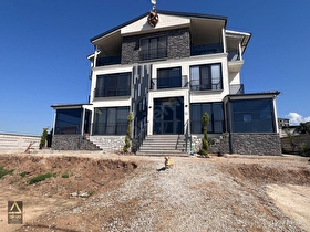 Biganın En Özel Villalarından Biri ! 495 m² Tripleks Malikhane