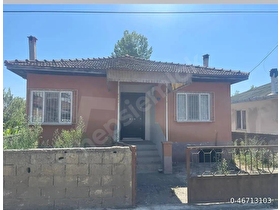 SAHİBİNDEN ACİL SATILIK MÜSTAKİL TAPULU BAHÇELİ EV