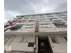 BEYLİKDÜZÜ METROBÜSE YAKIN MERKEZİ KONUMDA CADDEYE YAKIN 2+1 KELEPİR YATIRIMA UYGUN SATILIK DAİRE!