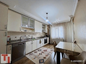 EMSALLERİNİN COK ÖTESİNDE ÇİZİKSİZ TOROS MAHALLESİNDE SAHİBİNDEN, 3+1, 3 BALKON, CİFT WC,AYRI MUTFA