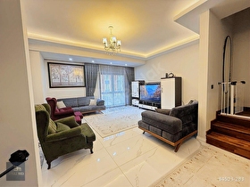 BM REAL ESTATE YUNUSELİNDE SATILIK 3 KATLI ASANSÖRLÜ VİLLA