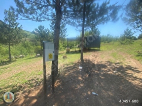 MERKEZ PAZARÜSTÜ MEVKİİNDE İÇERİSİNDE KONTEYNER MEVCUT 420M2 SATILIK İMARLI ARSA