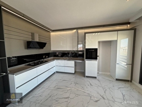 ARSLANTAŞ GAYRİMENKULden İBRAHİM HAKKI KONYALI MH. 3+1 185m² GENİŞ ve FERAH SATILIK LÜX DAİRE