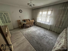 CUMHURİYETTE ACİL SATILIK 2 KAT DOĞALGAZLI KÖŞEBAŞI MÜSTAKİL EV