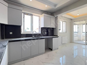 BAHÇELİEVLERDE SATILIK GİYİNME ODALI ULTRA LÜKS 3+1 DAİRE