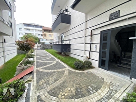 BAŞİSKELEDE 2 BLOKLU BUTİK SİTE İÇERİSİNDE 2+1 ARA KAT DAİRE