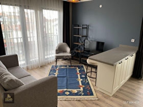 ZENSDEN DEĞİRMENALTINDA GENİŞ VE LÜKS EŞYALI 1+1 SATILIK DAİRE