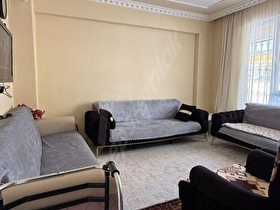 ÖZ GAYE EMLAKTAN DEVELİ AŞIK SEYRANİ MAHALLESİNDE SATILIK DAİRE