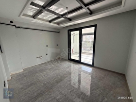 HARMAN EMLAKTAN SATILIK CADDE ÜSTÜNDE ARA KAT 3+1 DAİRE