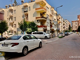POZCUDİKENLİYOLDA ADDAX IŞIKLARIKARŞISISATILIK 3+1 DAİRE