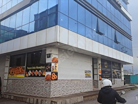 Bornova Işıkkent Ayakkabıcılar sitesinde 43 m2 kiralık Dükkan