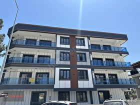 ÇÖZÜM EMLAKTAN MURADİYEDE SİTE İÇERİSİNDE 2+1 SIFIR LÜKS DAİRE