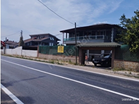 İZNİK ÇAKIRCADA CADDE ÜZERİ 1290 m2 İÇİNDE 2KATLI MÜSTAKİL VİLLA