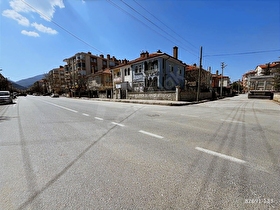 CANCANDAN KOŞU YOLUNDA KÖŞE CEPHELİ MÜSTAKİL DUBLEX SATILIK EV