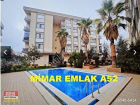BEYLİKDÜZÜ HAVUZLU GÜVENLİKLİ OTOPARKLI SATILIK DAİRE 3+1=135M2