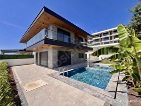 Çeşme Merkezde 5+1 Ultra Lüx Villa Atilla Emlak Çeşme