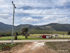 BURDUR-BUCAK-KUYUBAŞI KÖYÜNDE YERLEŞİM İÇİ İMARLI SATILIK ARAZİ