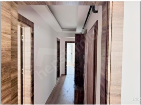 KÜÇÜK ÇİĞLİ 2+1 KAPALI MUTFAK EBEVEYN BANYOLU 80 M2 ARAKAT DAİRE