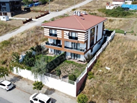 TURYAP SONERDEN SATILIK YALOVA MERKEZDE 5+1 VİLLA