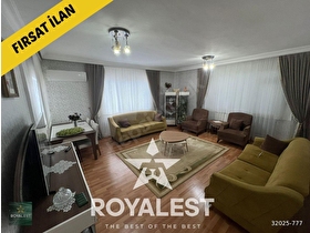 ROYALESTTEN KARATAŞ MERKEZDE İSKANLI ARAKAT SİTEİÇİ BAKIMLI 3+1