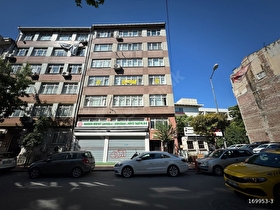 CANAN EMLAKTAN MÜKEMMEL KONUMDA ASANSÖRLÜ BİNADA 3+1 DAİRE