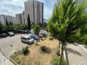 METROBÜSE YÜRÜME MESAFESİNDE SİTE İÇİ SATILIK 3+1 DAİRE