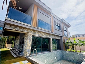 Yaylaköyde Deniz Manzaralı Özel Havuzlu Sıfır Villa