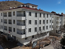 *EMLAK KOMBİN*GÜZELYURT MAH MÜKEMMEL KONUMDA SIFIR 1+1 DAİRE